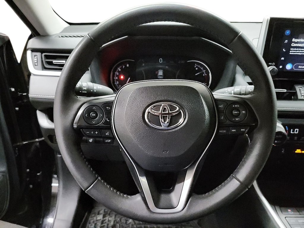 2023 Toyota RAV4 XLE AWD in Stratford, Ontario - 11 - w1024h768px