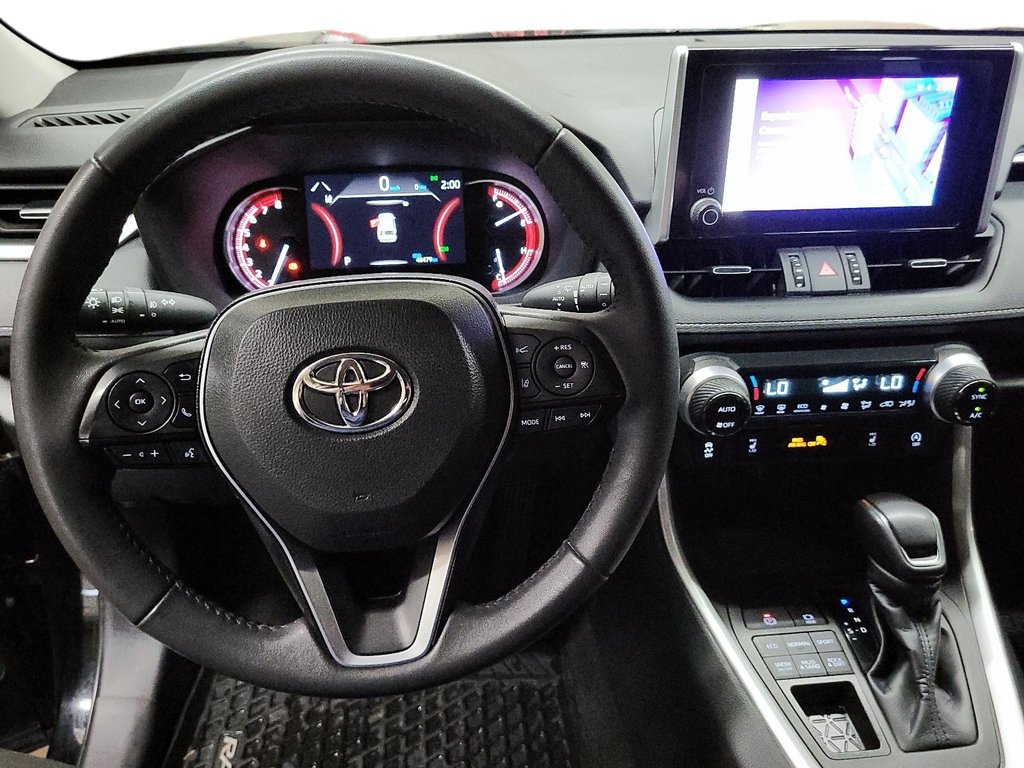 2023 Toyota RAV4 XLE AWD in Stratford, Ontario - 13 - w1024h768px