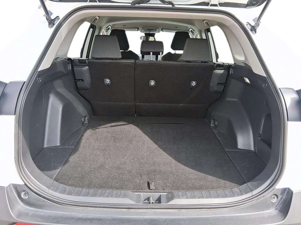 2024 Toyota RAV4 LE AWD in Stratford, Ontario - 6 - w1024h768px