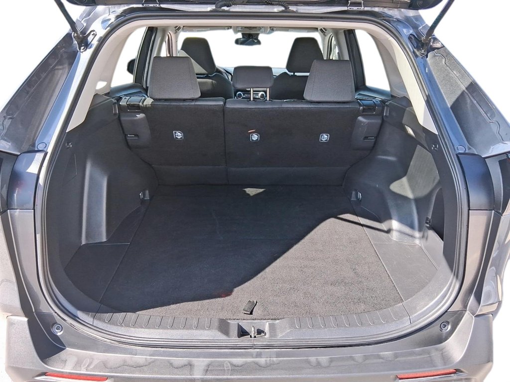 2024 Toyota RAV4 LE AWD in Stratford, Ontario - 6 - w1024h768px