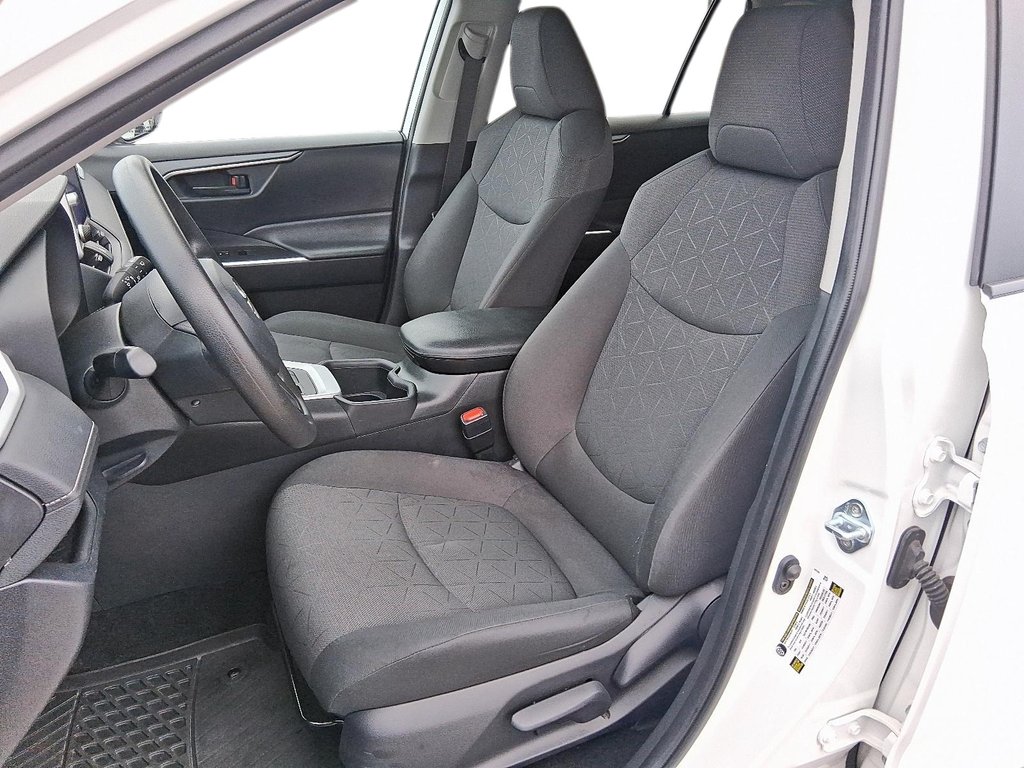 2024 Toyota RAV4 LE AWD in Stratford, Ontario - 8 - w1024h768px