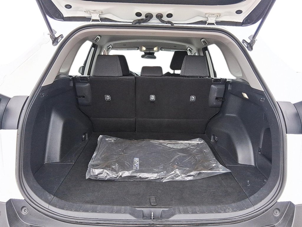 2024 Toyota RAV4 LE AWD in Stratford, Ontario - 6 - w1024h768px