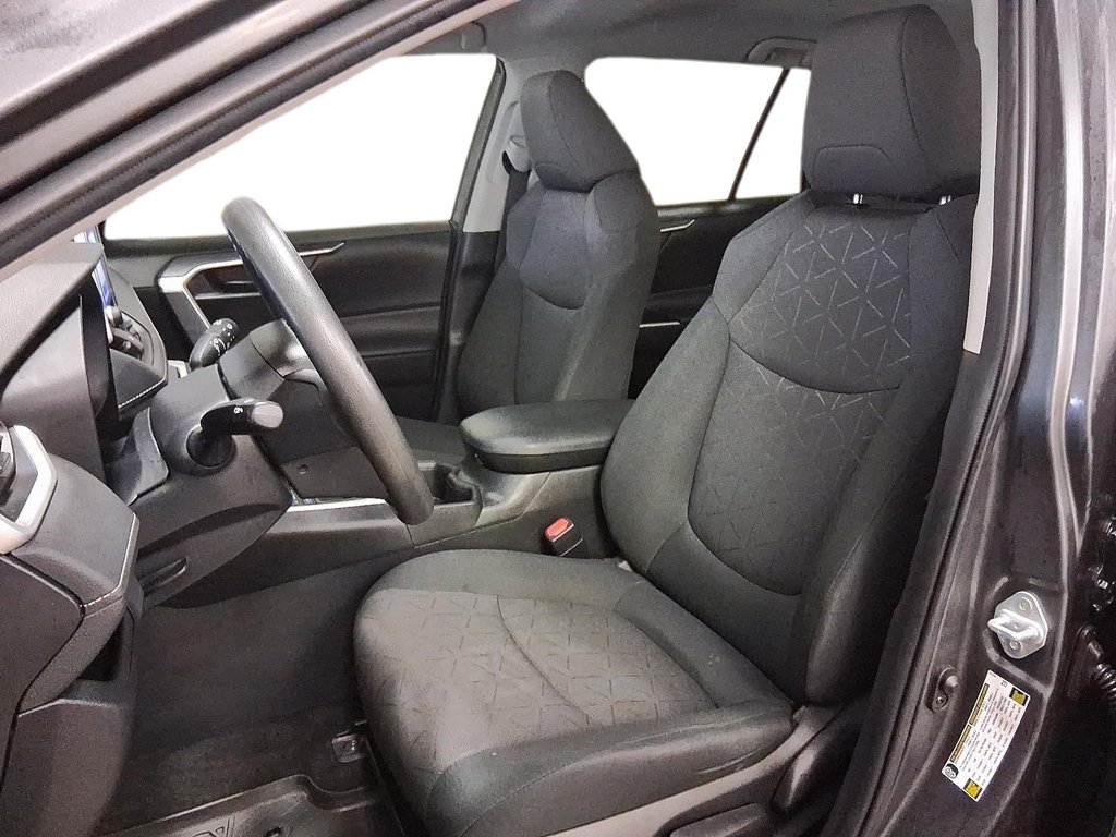2024 Toyota RAV4 LE AWD in Stratford, Ontario - 8 - w1024h768px