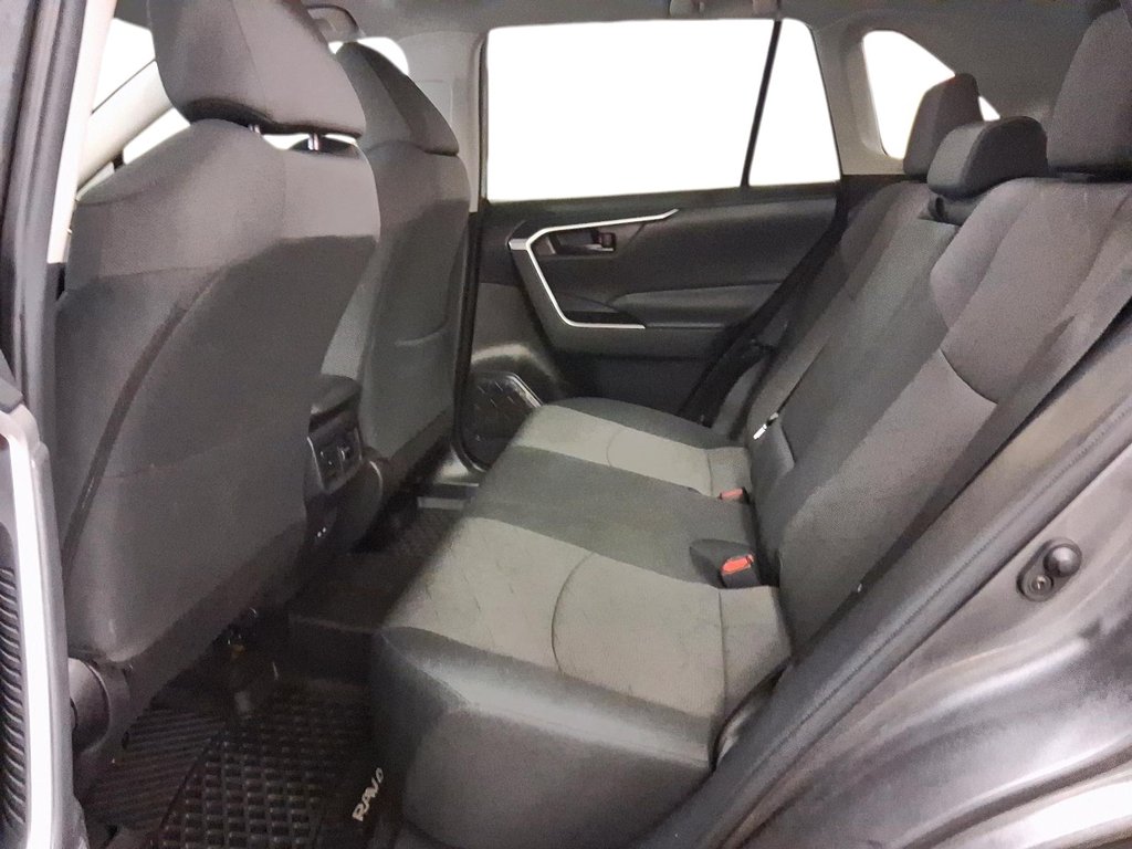 2024 Toyota RAV4 LE AWD in Stratford, Ontario - 9 - w1024h768px