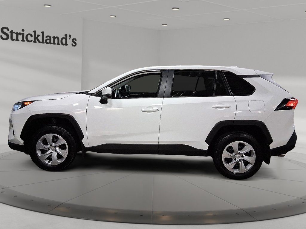 2024 Toyota RAV4 LE AWD in Stratford, Ontario - 5 - w1024h768px