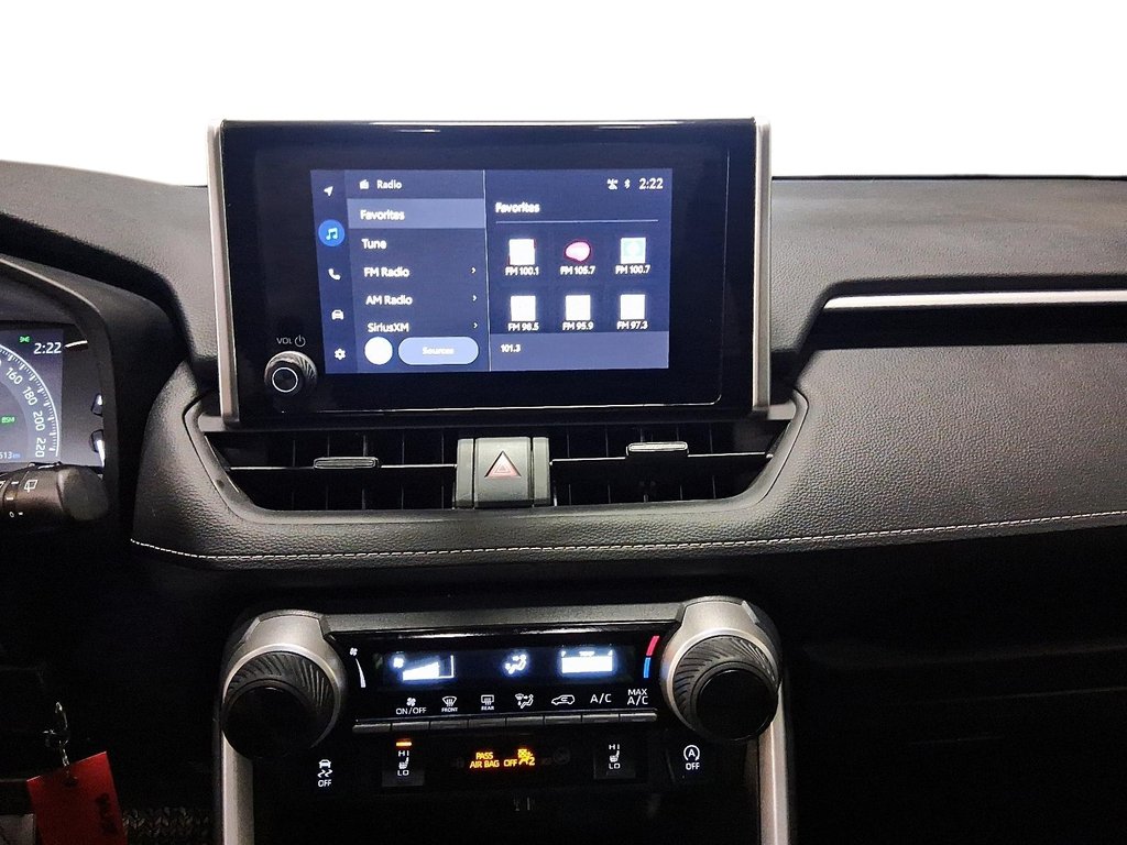 2024 Toyota RAV4 LE AWD in Stratford, Ontario - 15 - w1024h768px