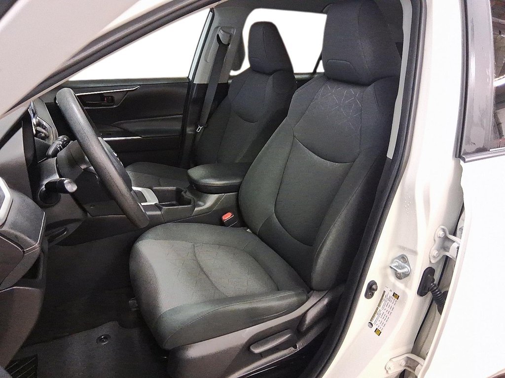 2024 Toyota RAV4 LE AWD in Stratford, Ontario - 8 - w1024h768px