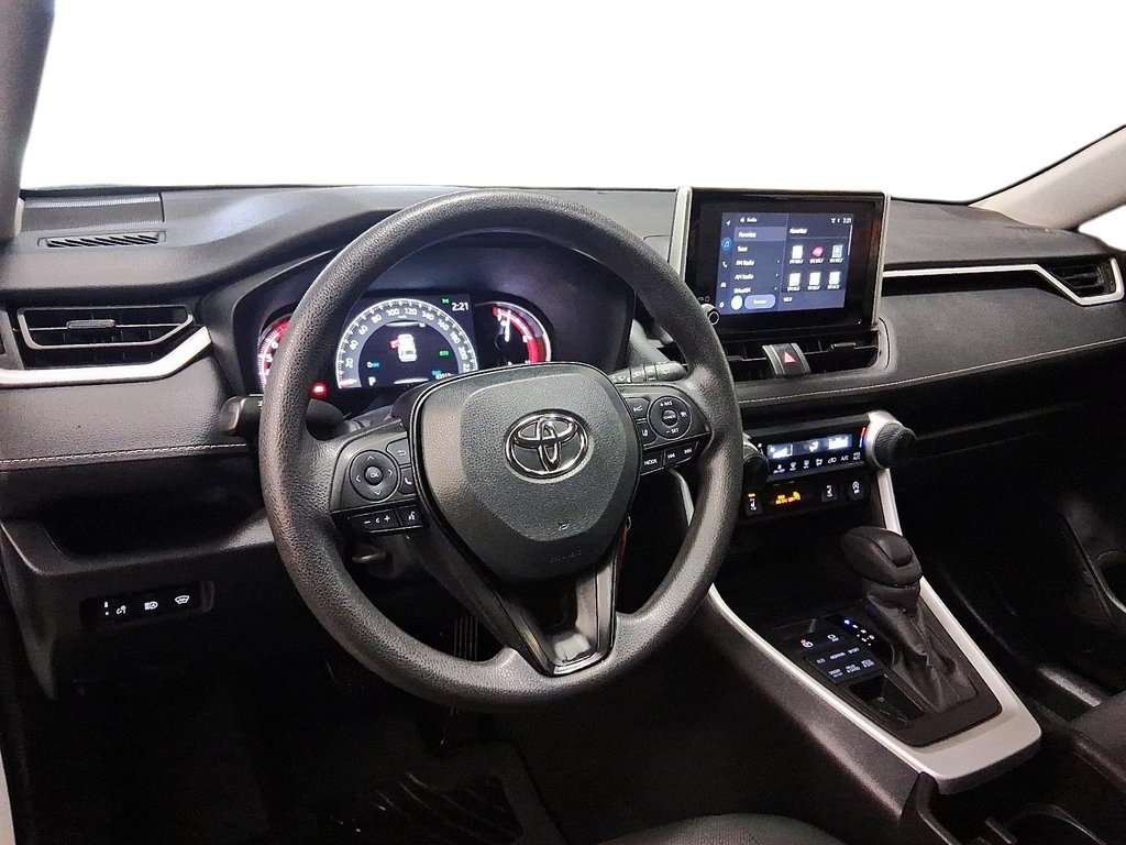2024 Toyota RAV4 LE AWD in Stratford, Ontario - 10 - w1024h768px