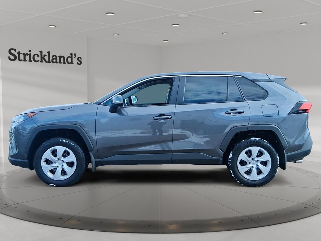 2024 Toyota RAV4 LE AWD in Stratford, Ontario - 5 - w1024h768px