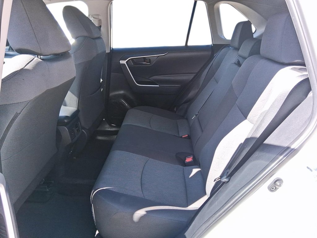2024 Toyota RAV4 LE AWD in Stratford, Ontario - 9 - w1024h768px