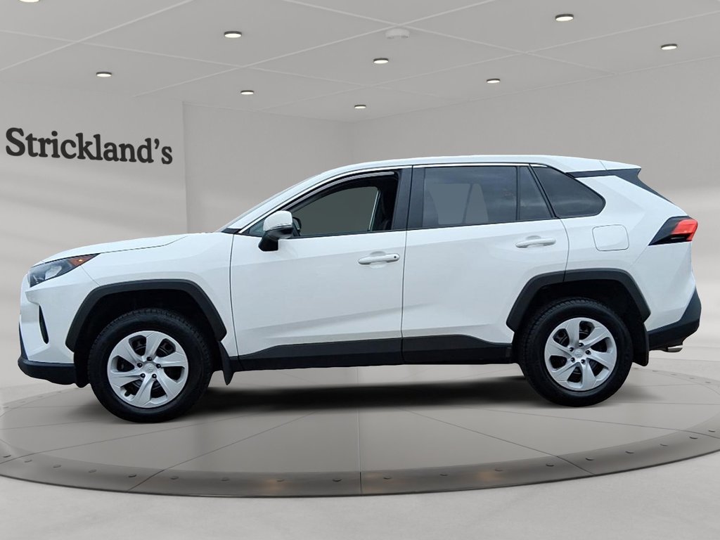 2024 Toyota RAV4 LE AWD in Stratford, Ontario - 5 - w1024h768px