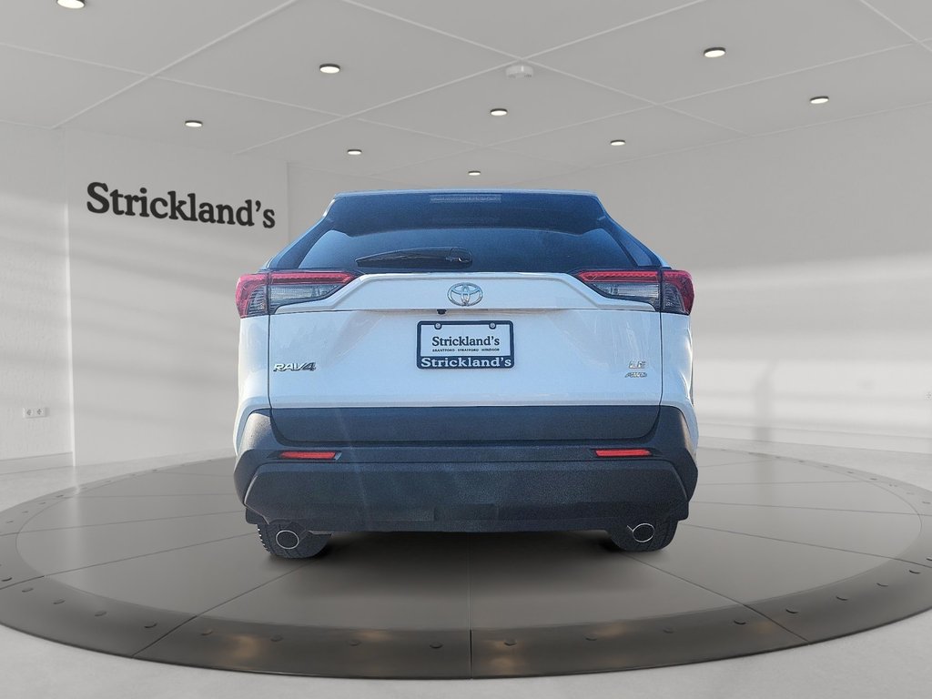 2024 Toyota RAV4 LE AWD in Stratford, Ontario - 3 - w1024h768px