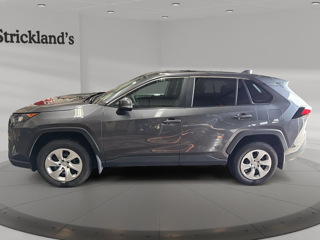 2024 Toyota RAV4 LE AWD in Stratford, Ontario - 5 - w1024h768px