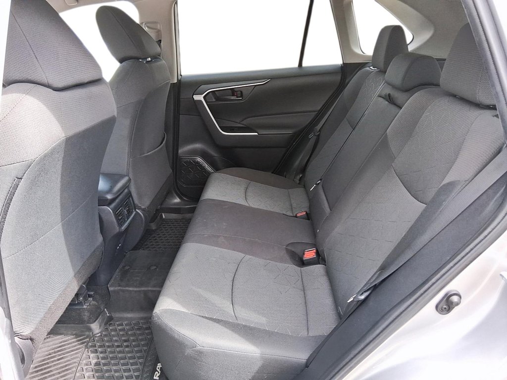 2024 Toyota RAV4 LE AWD in Stratford, Ontario - 9 - w1024h768px