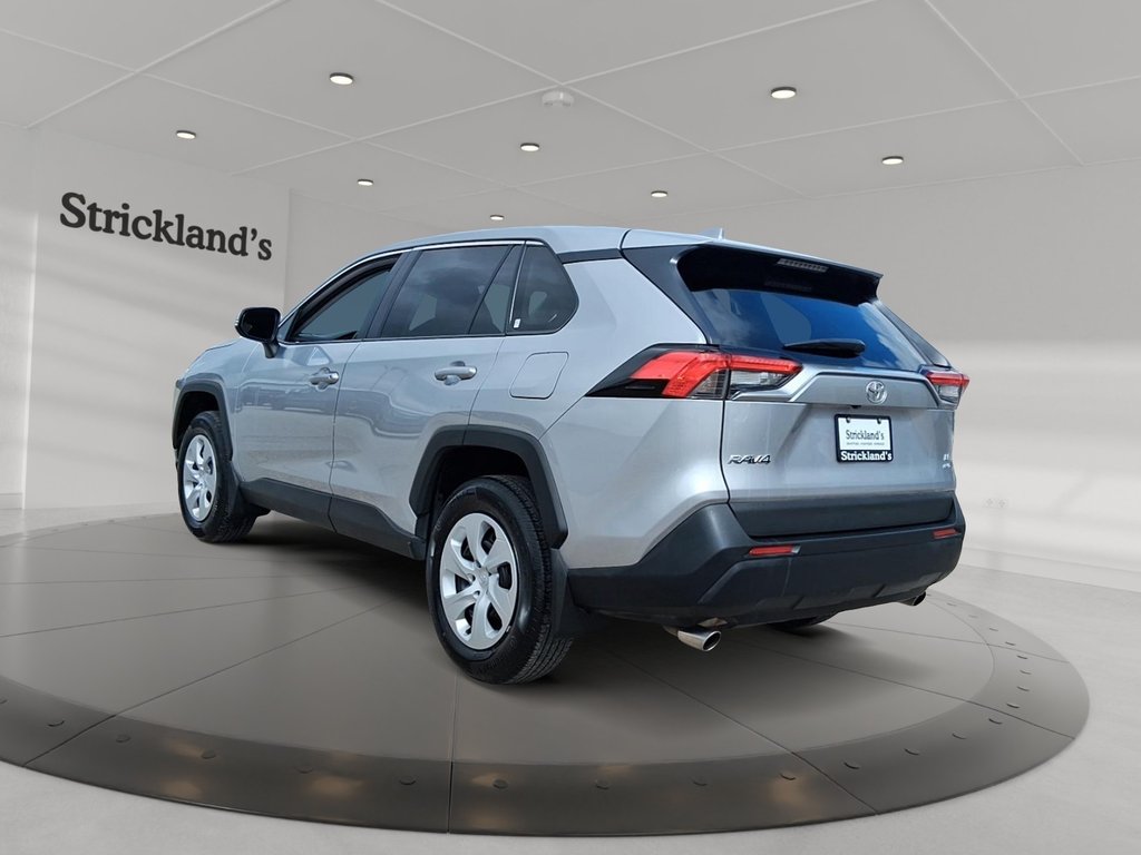 2024 Toyota RAV4 LE AWD in Stratford, Ontario - 4 - w1024h768px