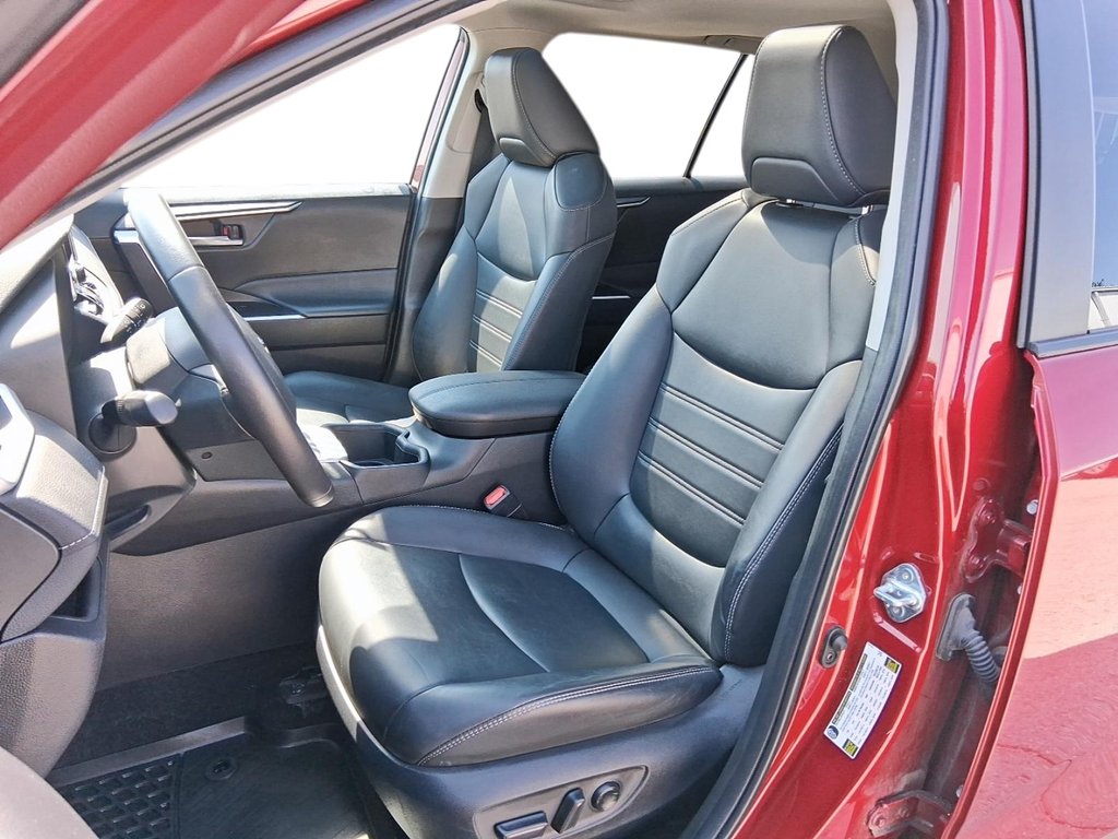 2024 Toyota RAV4 XLE AWD in Stratford, Ontario - 8 - w1024h768px