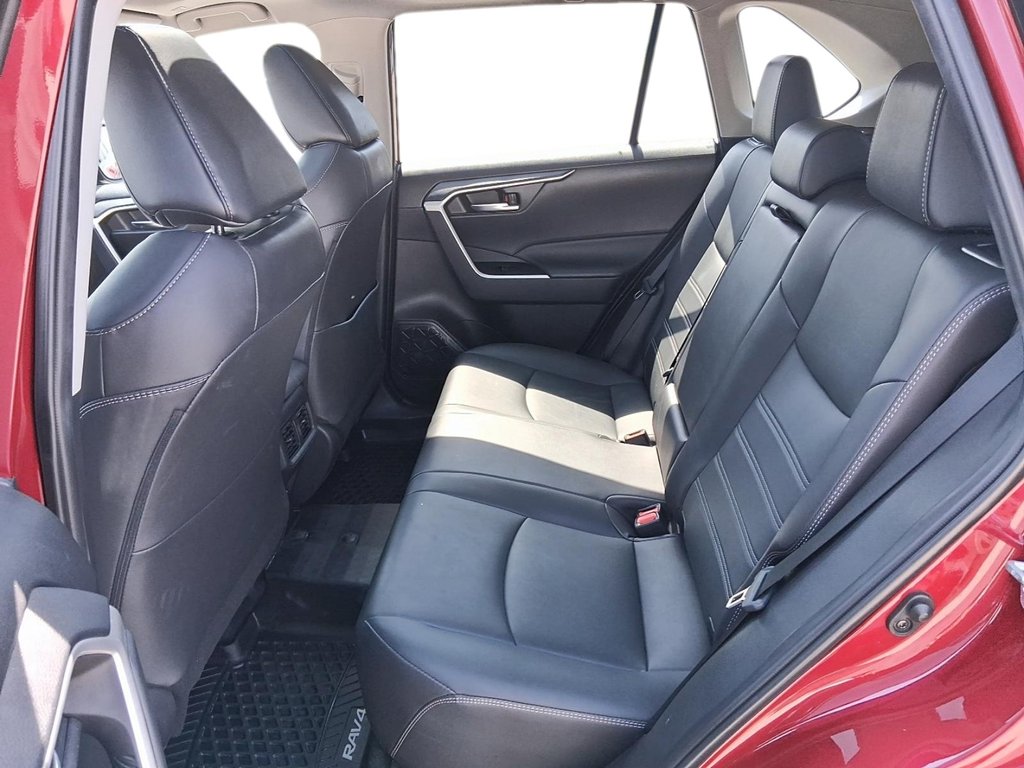 2024 Toyota RAV4 XLE AWD in Stratford, Ontario - 9 - w1024h768px