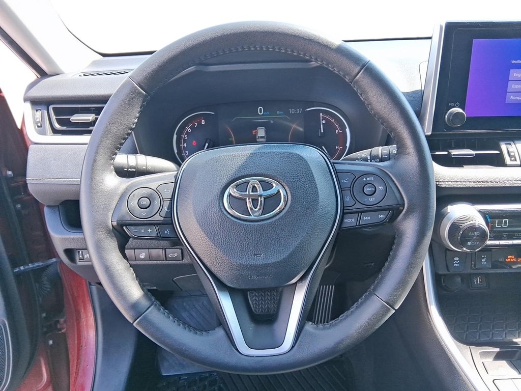 2024 Toyota RAV4 XLE AWD in Stratford, Ontario - 12 - w1024h768px