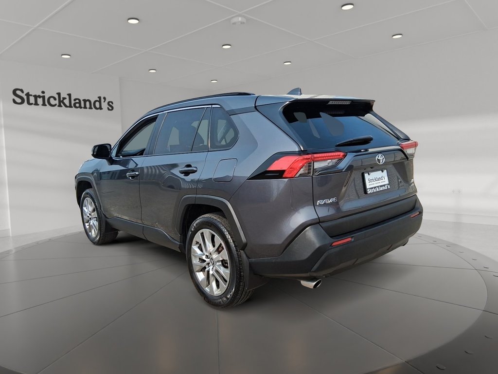 2024 Toyota RAV4 XLE AWD in Stratford, Ontario - 4 - w1024h768px