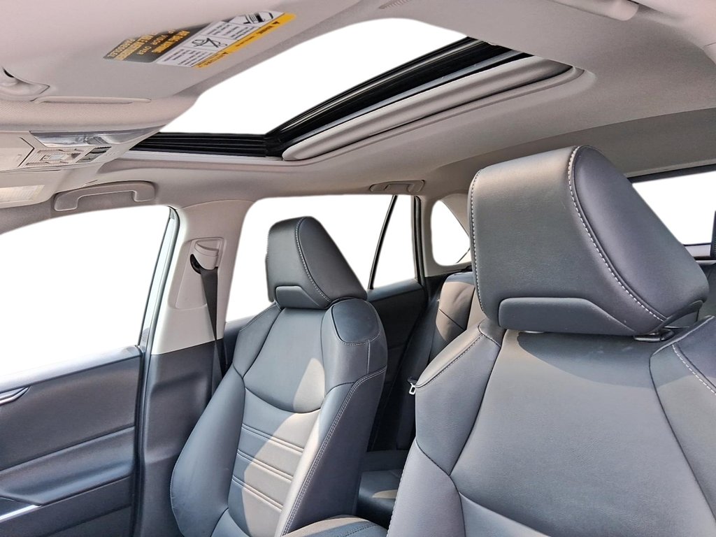 2024 Toyota RAV4 XLE AWD in Stratford, Ontario - 17 - w1024h768px
