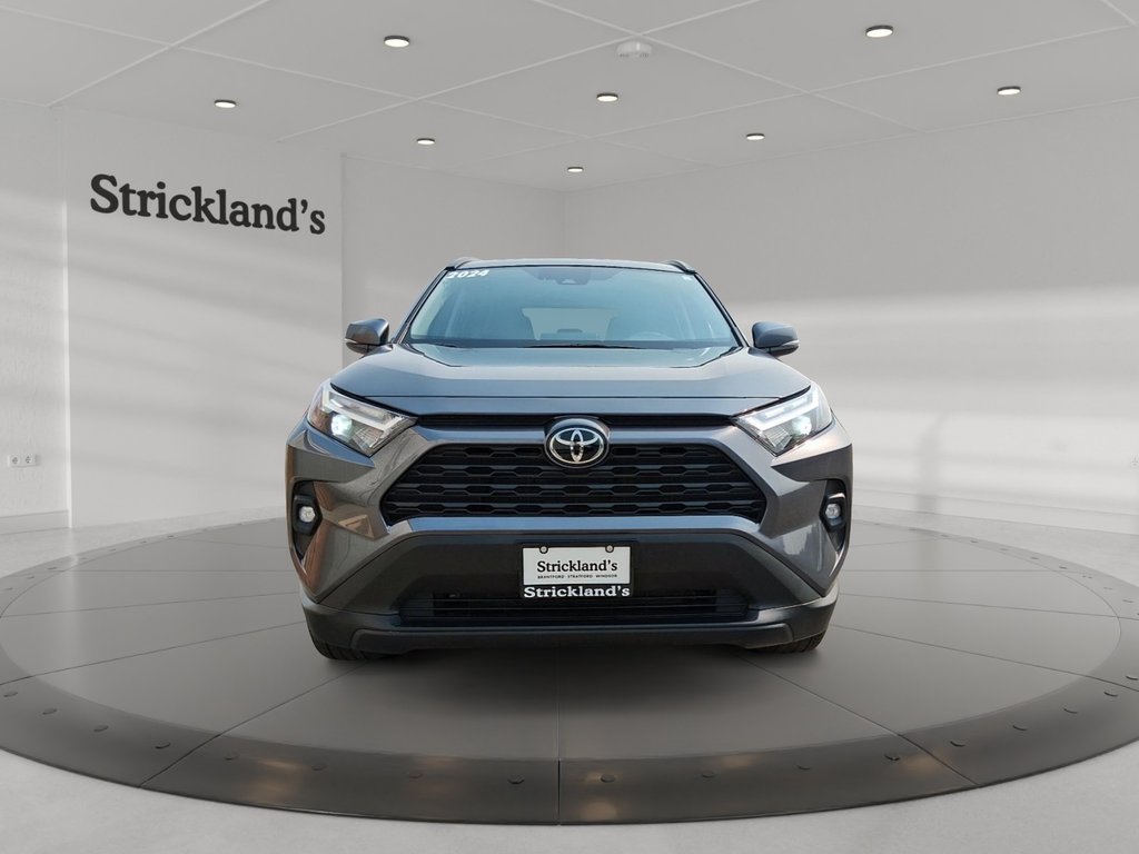 2024 Toyota RAV4 XLE AWD in Stratford, Ontario - 2 - w1024h768px