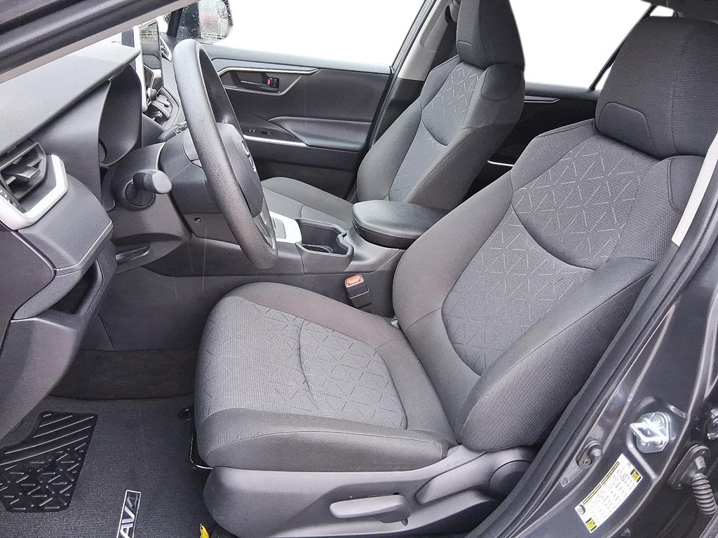 2025 Toyota RAV4 LE AWD in Stratford, Ontario - 8 - w1024h768px