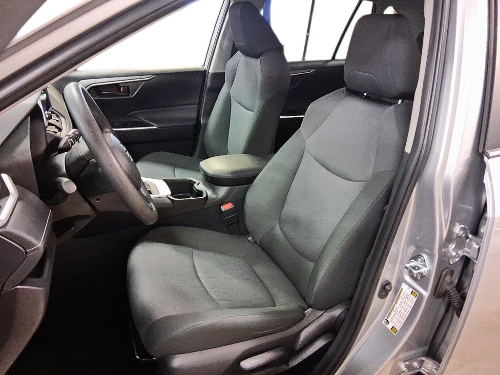 2025 Toyota RAV4 LE AWD in Stratford, Ontario - 9 - w1024h768px