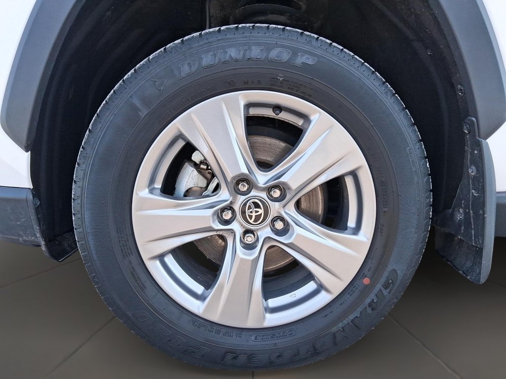 2025 Toyota RAV4 XLE AWD in Stratford, Ontario - 7 - w1024h768px