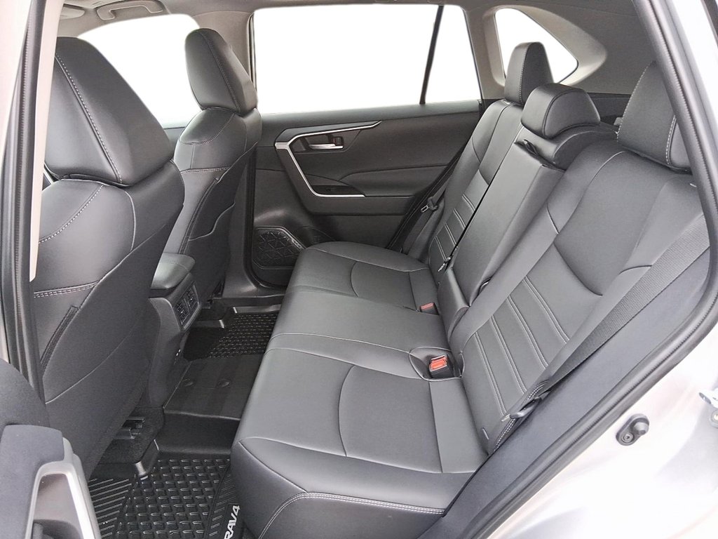 2025 Toyota RAV4 XLE AWD in Stratford, Ontario - 9 - w1024h768px