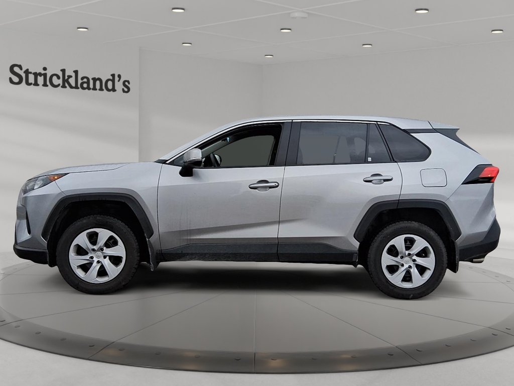 2025 Toyota RAV4 LE AWD in Stratford, Ontario - 3 - w1024h768px