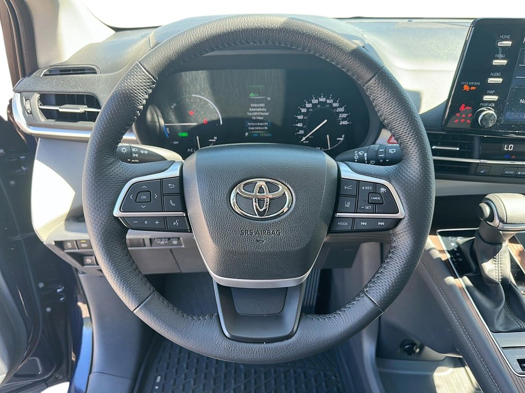 2024 Toyota Sienna Hybrid Sienna XLE 8-Pass in Stratford, Ontario - 11 - w1024h768px