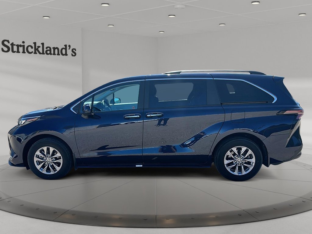 2024 Toyota Sienna Hybrid Sienna XLE 8-Pass in Stratford, Ontario - 5 - w1024h768px