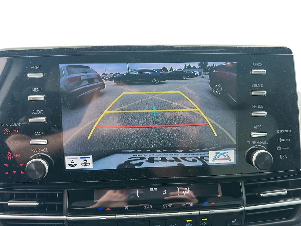 2024 Toyota Sienna Hybrid Sienna XSE AWD 7-Pass in Stratford, Ontario - 16 - w1024h768px