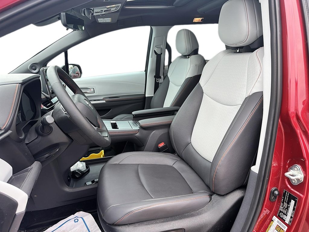 2024 Toyota Sienna Hybrid Sienna XSE AWD 7-Pass in Stratford, Ontario - 8 - w1024h768px