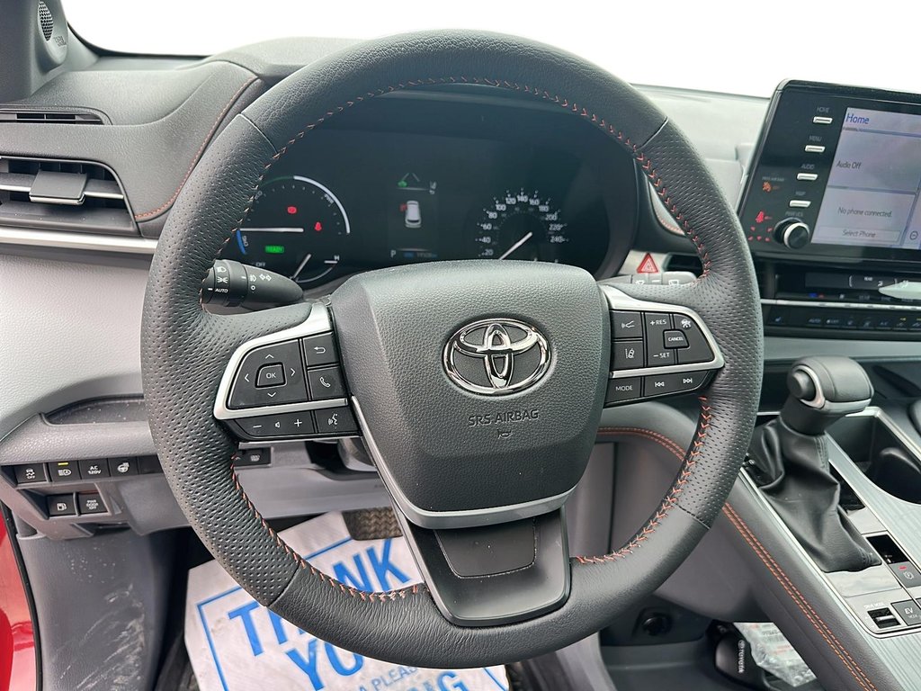 2024 Toyota Sienna Hybrid Sienna XSE AWD 7-Pass in Stratford, Ontario - 11 - w1024h768px