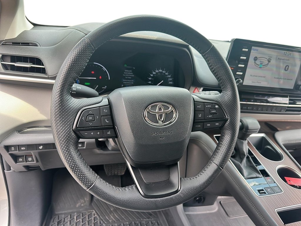 2024 Toyota Sienna Hybrid Sienna LE AWD 8-Pass in Stratford, Ontario - 11 - w1024h768px