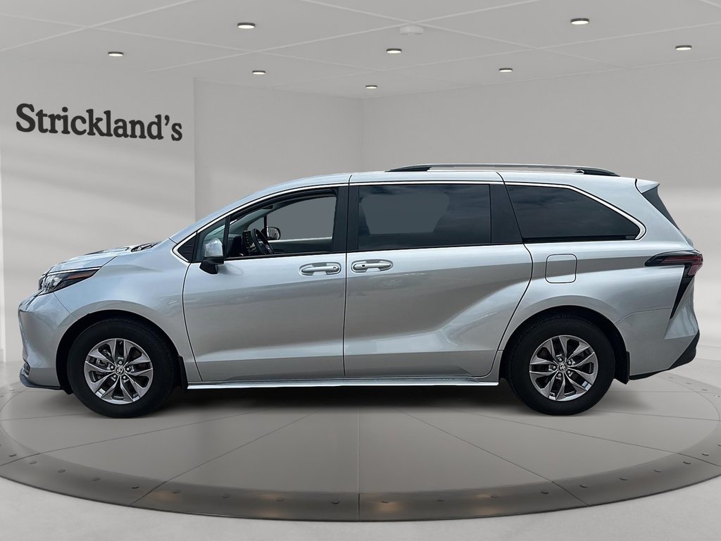 2024 Toyota Sienna Hybrid Sienna LE AWD 8-Pass in Stratford, Ontario - 5 - w1024h768px