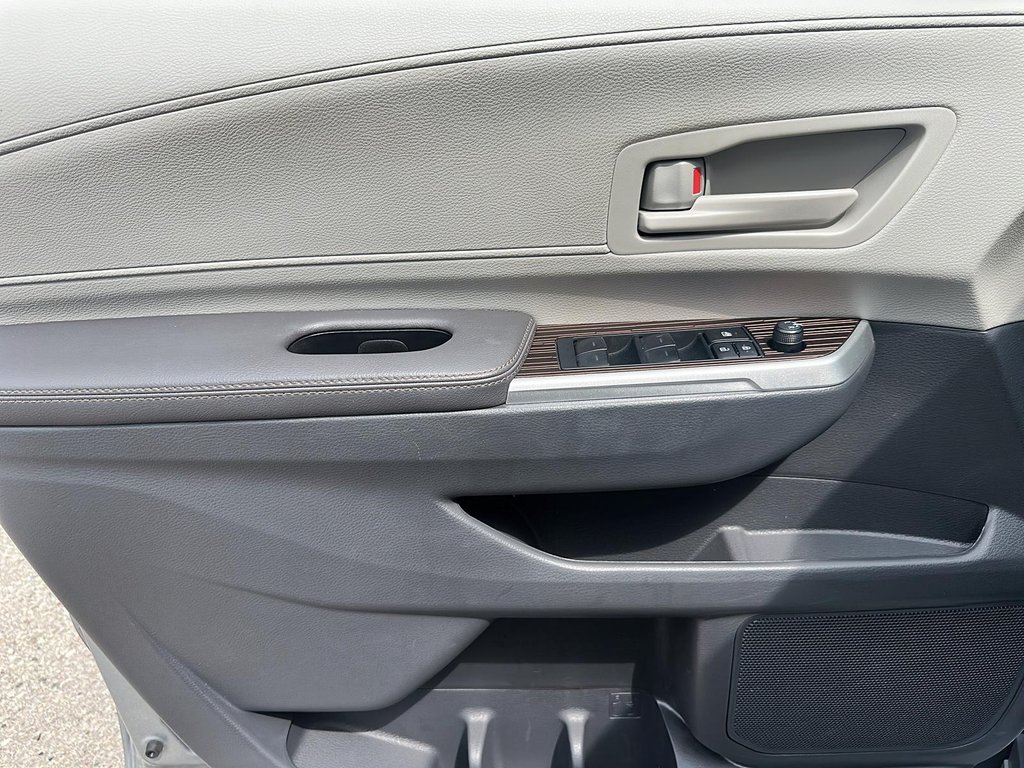 2024 Toyota Sienna Hybrid Sienna LE AWD 8-Pass in Stratford, Ontario - 10 - w1024h768px