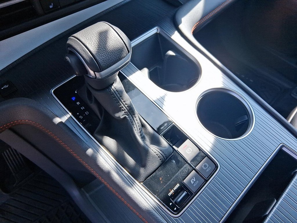 2024 Toyota Sienna Hybrid Sienna XSE 7-Pass in Stratford, Ontario - 14 - w1024h768px