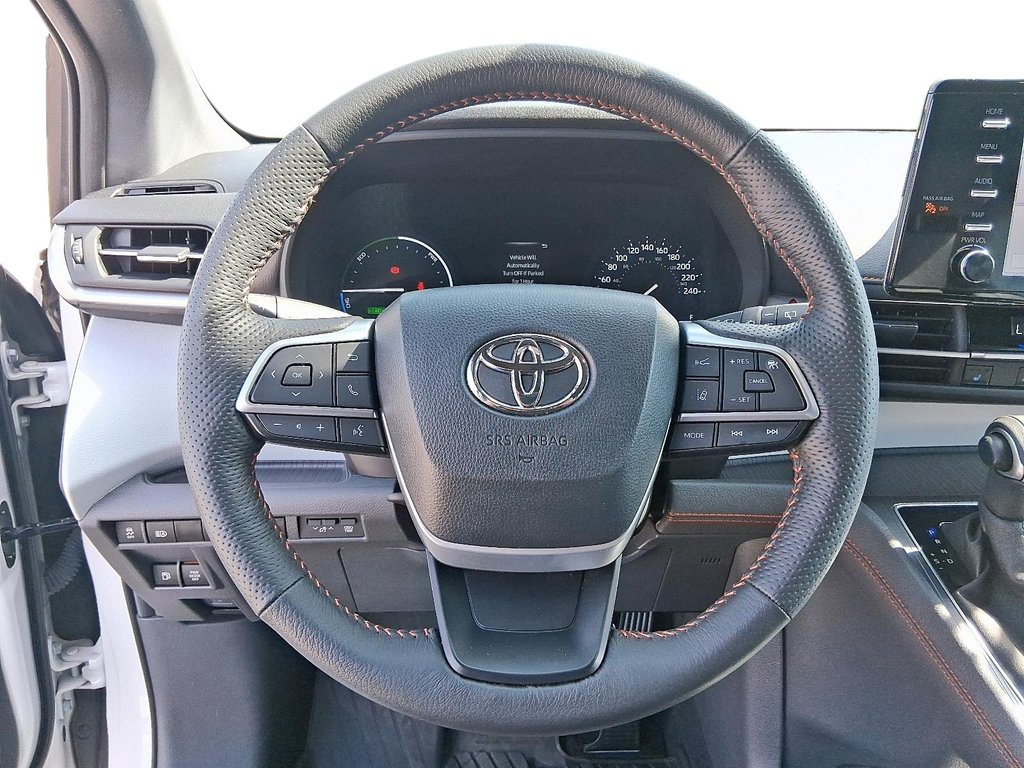 2024 Toyota Sienna Hybrid Sienna XSE 7-Pass in Stratford, Ontario - 11 - w1024h768px