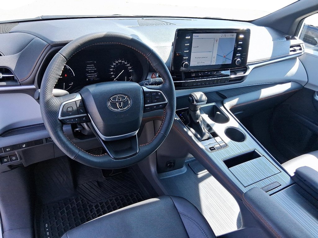 2024 Toyota Sienna Hybrid Sienna XSE 7-Pass in Stratford, Ontario - 9 - w1024h768px