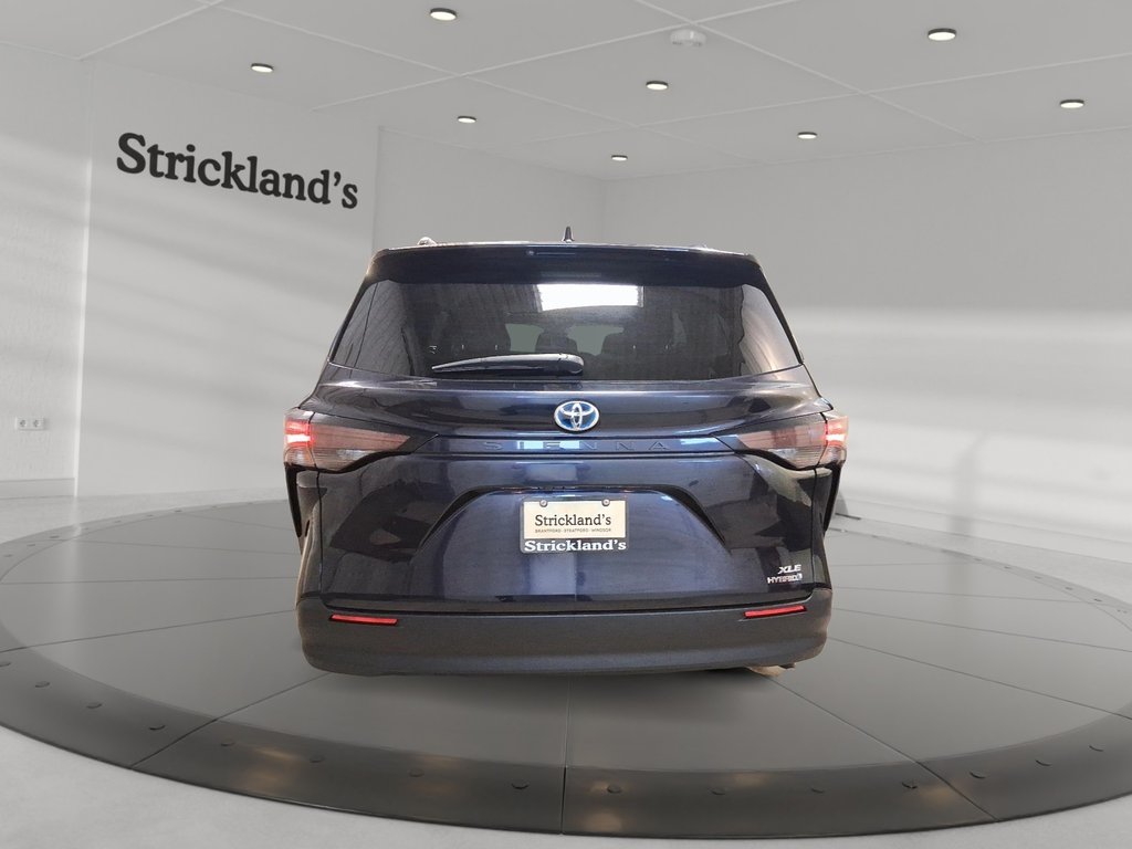 2024 Toyota Sienna Hybrid Sienna XLE 8-Pass in Stratford, Ontario - 3 - w1024h768px