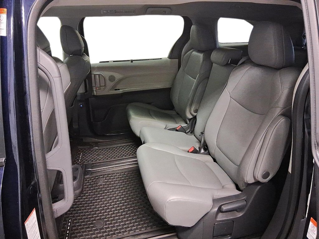 2024 Toyota Sienna Hybrid Sienna XLE 8-Pass in Stratford, Ontario - 9 - w1024h768px
