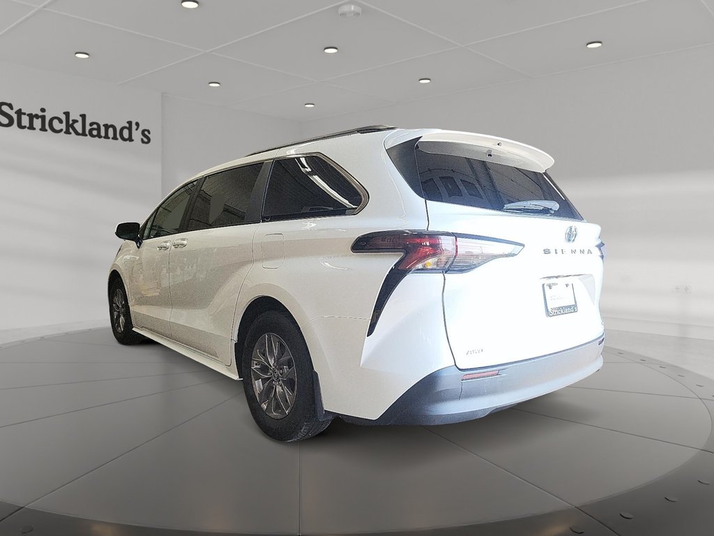 2024 Toyota Sienna Hybrid Sienna LE AWD 8-Pass in Stratford, Ontario - 4 - w1024h768px