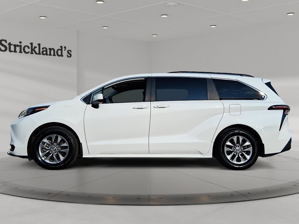 2024 Toyota Sienna Hybrid Sienna LE AWD 8-Pass in Stratford, Ontario - 5 - w1024h768px