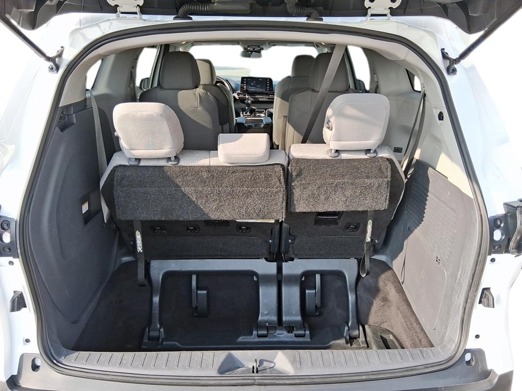 2024 Toyota Sienna Hybrid Sienna LE AWD 8-Pass in Stratford, Ontario - 6 - w1024h768px