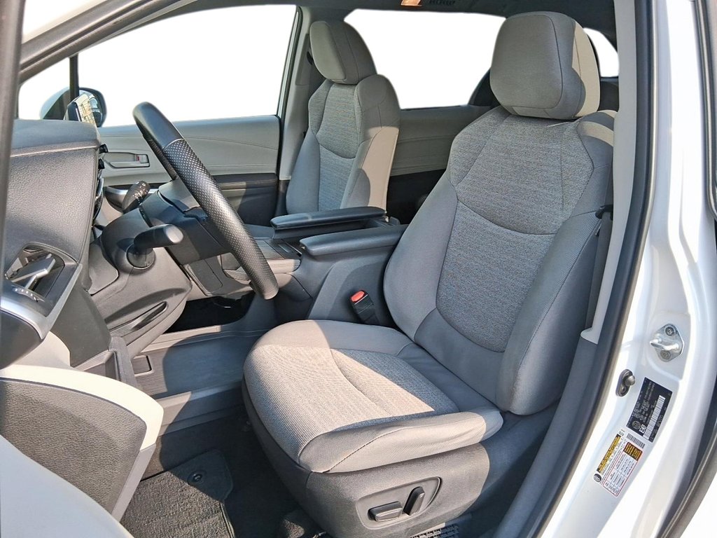 2024 Toyota Sienna Hybrid Sienna LE AWD 8-Pass in Stratford, Ontario - 8 - w1024h768px