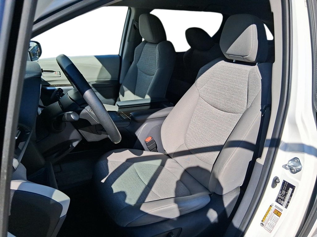 2024 Toyota Sienna Hybrid Sienna LE 8-Pass in Stratford, Ontario - 8 - w1024h768px