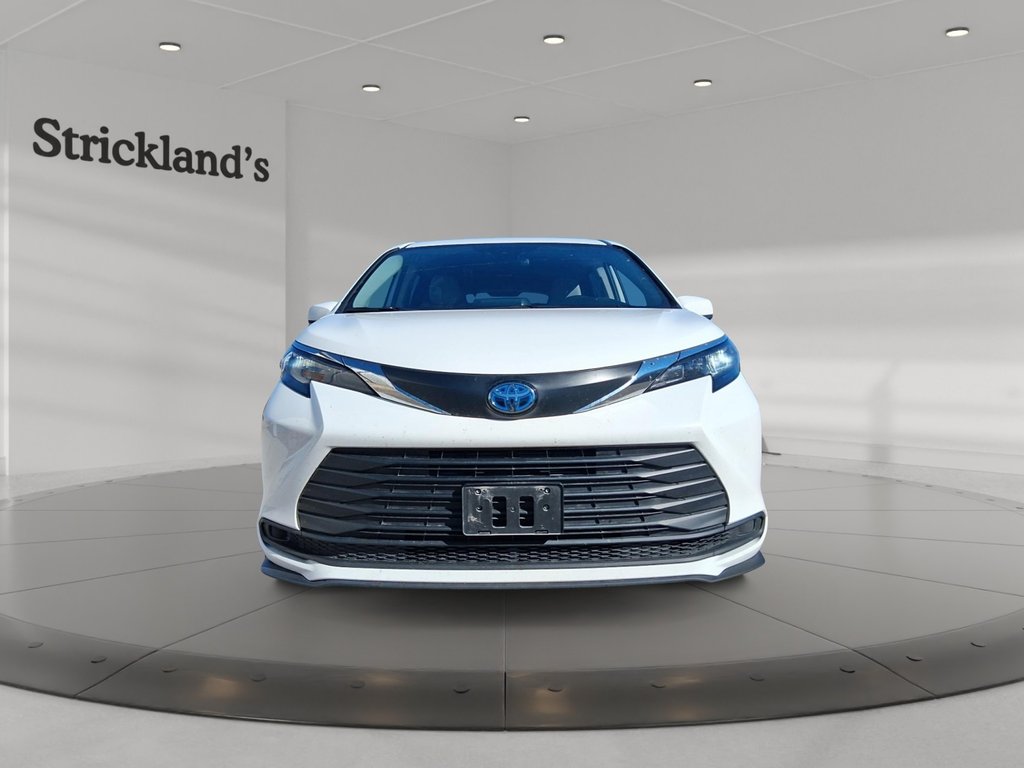 2024 Toyota Sienna Hybrid Sienna LE 8-Pass in Stratford, Ontario - 2 - w1024h768px