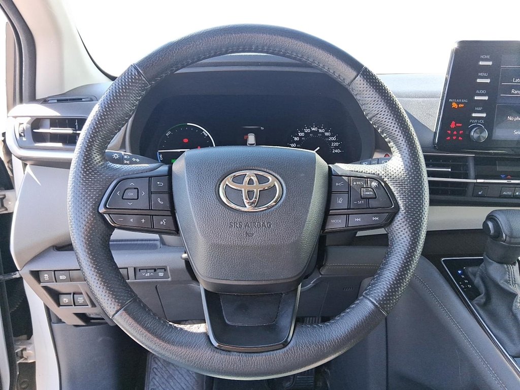 2024 Toyota Sienna Hybrid Sienna LE 8-Pass in Stratford, Ontario - 13 - w1024h768px